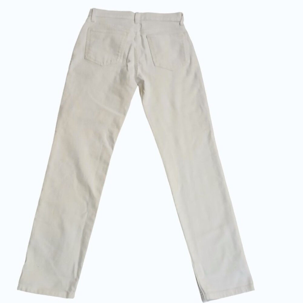 GAP Girlfriend Mid-Rise White Denim Jeans - Like New - Picture 3 of 14